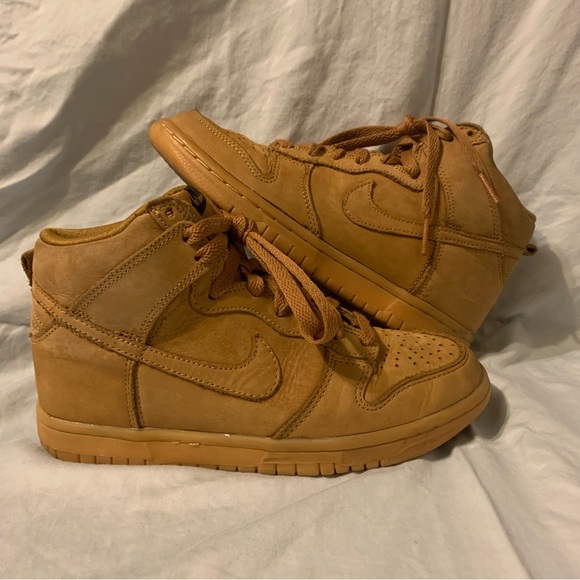 Nike Dunk High Premium - Picture 1 of 6